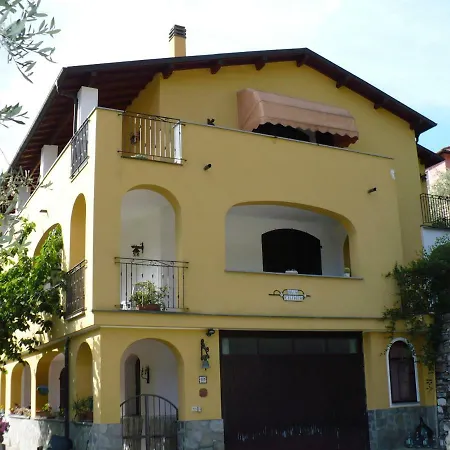 - Casa Del Ciliegio Girasolr * Badalucco