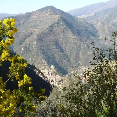 - Casa Del Ciliegio Girasolr Vakantiehuis Badalucco