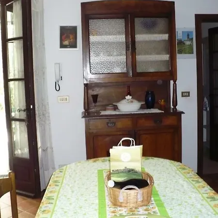 - Casa Del Ciliegio Girasolr Vakantiehuis Badalucco