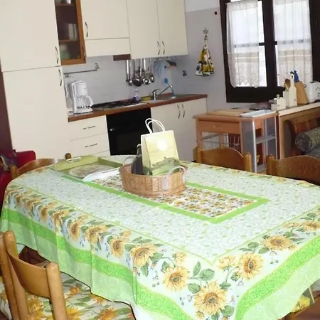 - Casa Del Ciliegio Girasolr